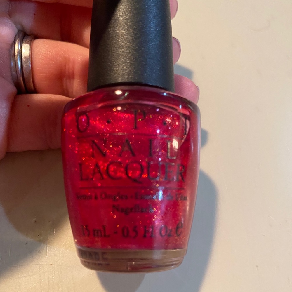 OPI Festive Fuchsia